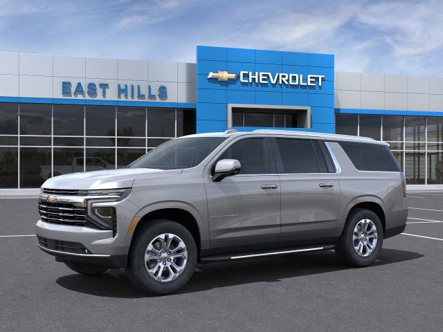 2025 Chevrolet Suburban Vehicle Photo in Roslyn, NY 11576