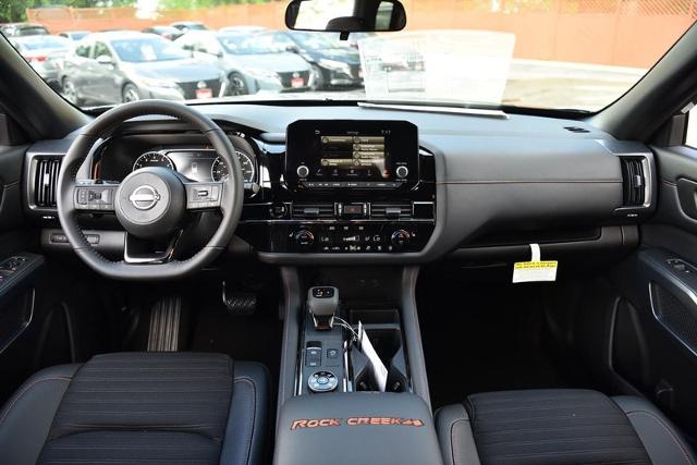 2025 Nissan Pathfinder Vehicle Photo in Ballwin, MO 63011