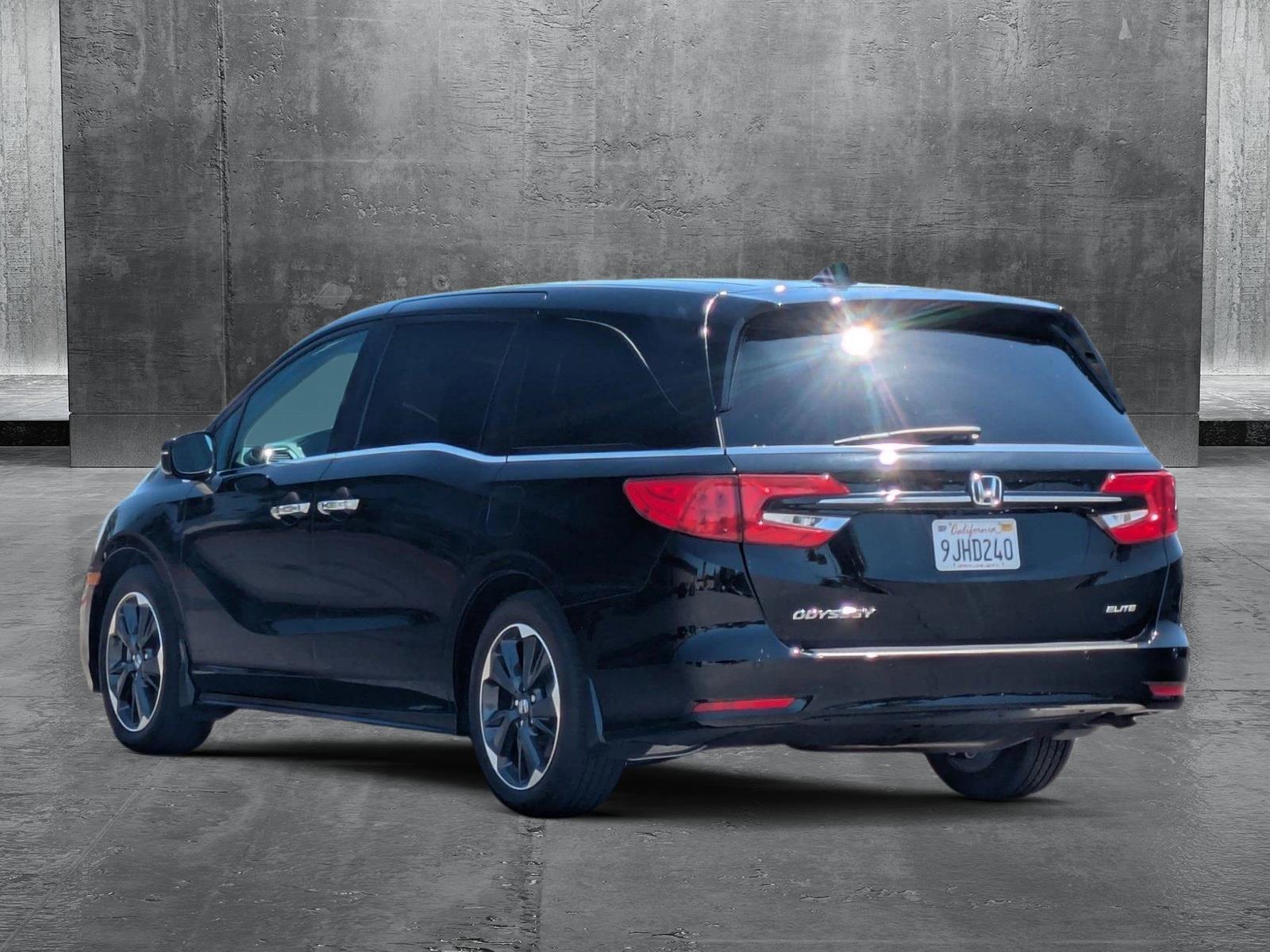 2024 Honda Odyssey Vehicle Photo in Valencia, CA 91355-1794