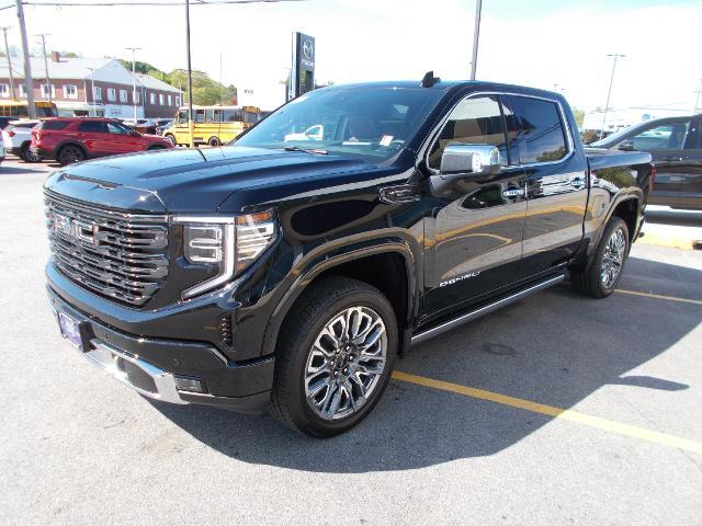 2025 GMC Sierra 1500 Vehicle Photo in LOWELL, MA 01852-4336