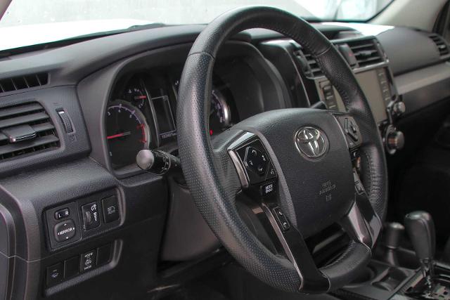 2020 Toyota 4Runner Vehicle Photo in SUGAR LAND, TX 77478