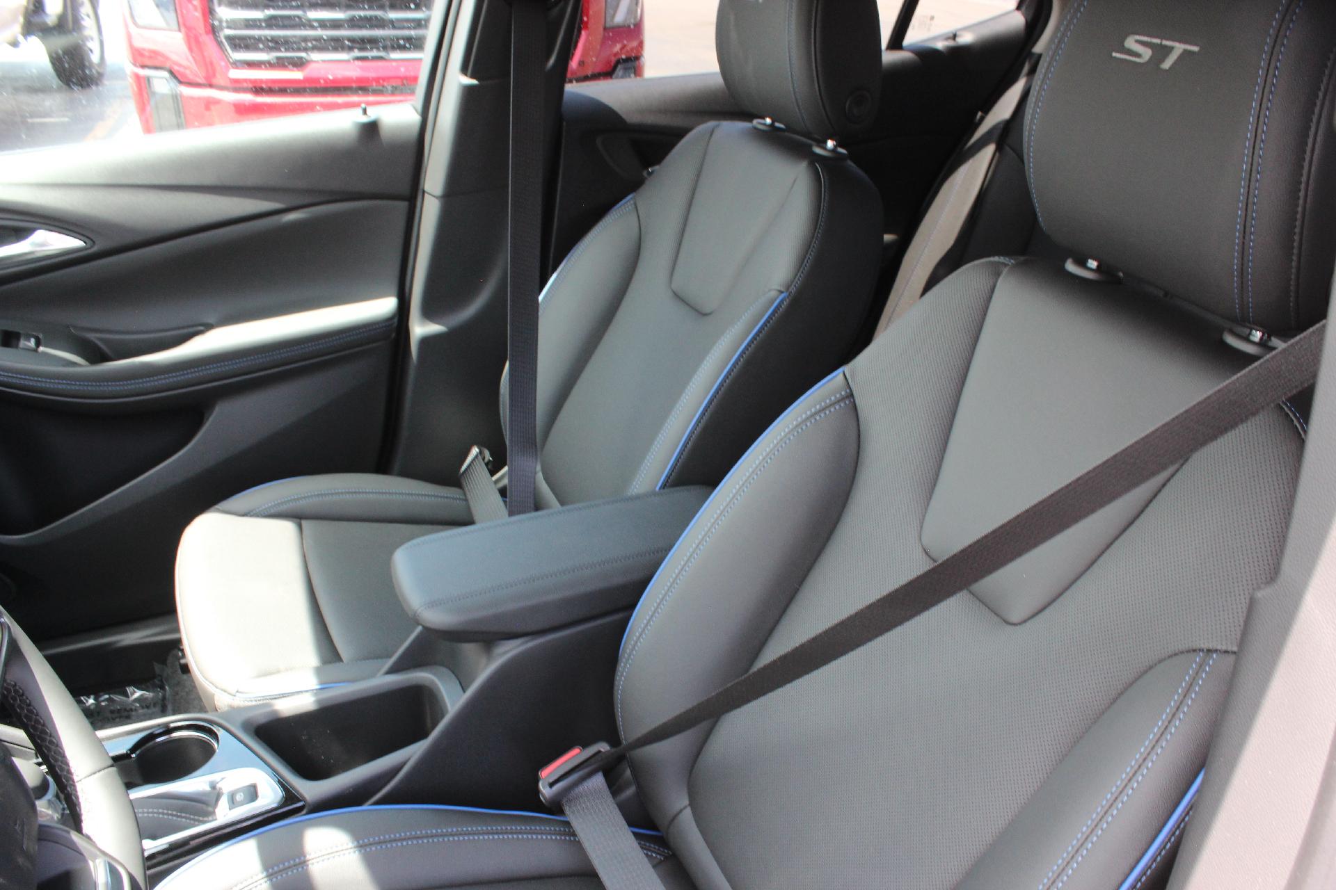 2025 Buick Encore GX Vehicle Photo in AURORA, CO 80012-4011