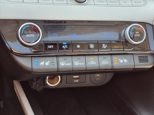 2025 Hyundai ELANTRA Hybrid Vehicle Photo in Peoria, IL 61615