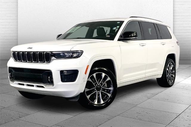2023 Jeep Grand Cherokee L Vehicle Photo in Lees Summit, MO 64086