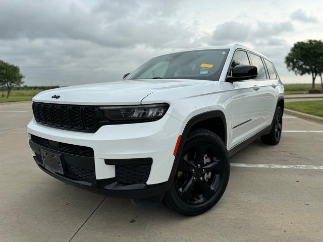 2022 Jeep Grand Cherokee L Vehicle Photo in San Antonio, TX 78230