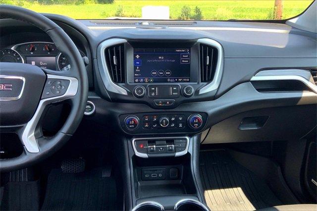 2024 GMC Terrain Vehicle Photo in TOPEKA, KS 66609-0000