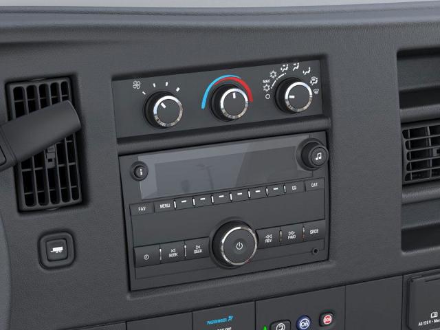 2025 Chevrolet Express Cutaway 4500 Vehicle Photo in GEORGETOWN, TX 78626-7508