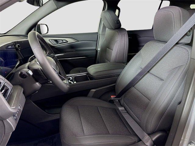 2025 Chevrolet Traverse Vehicle Photo in PUYALLUP, WA 98371-4149