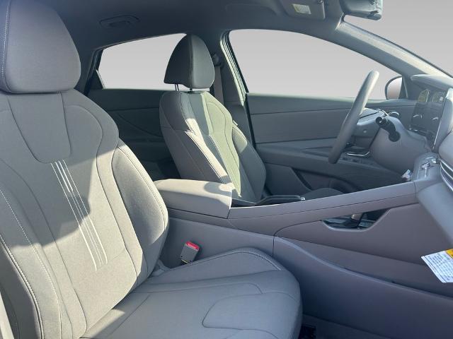 2024 Hyundai ELANTRA Vehicle Photo in Brunswick, GA 31525