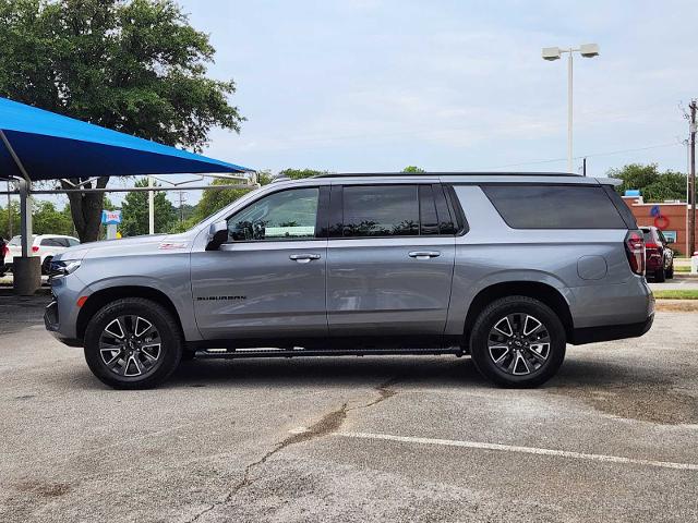 2022 Chevrolet Suburban Vehicle Photo in DENTON, TX 76210-9321