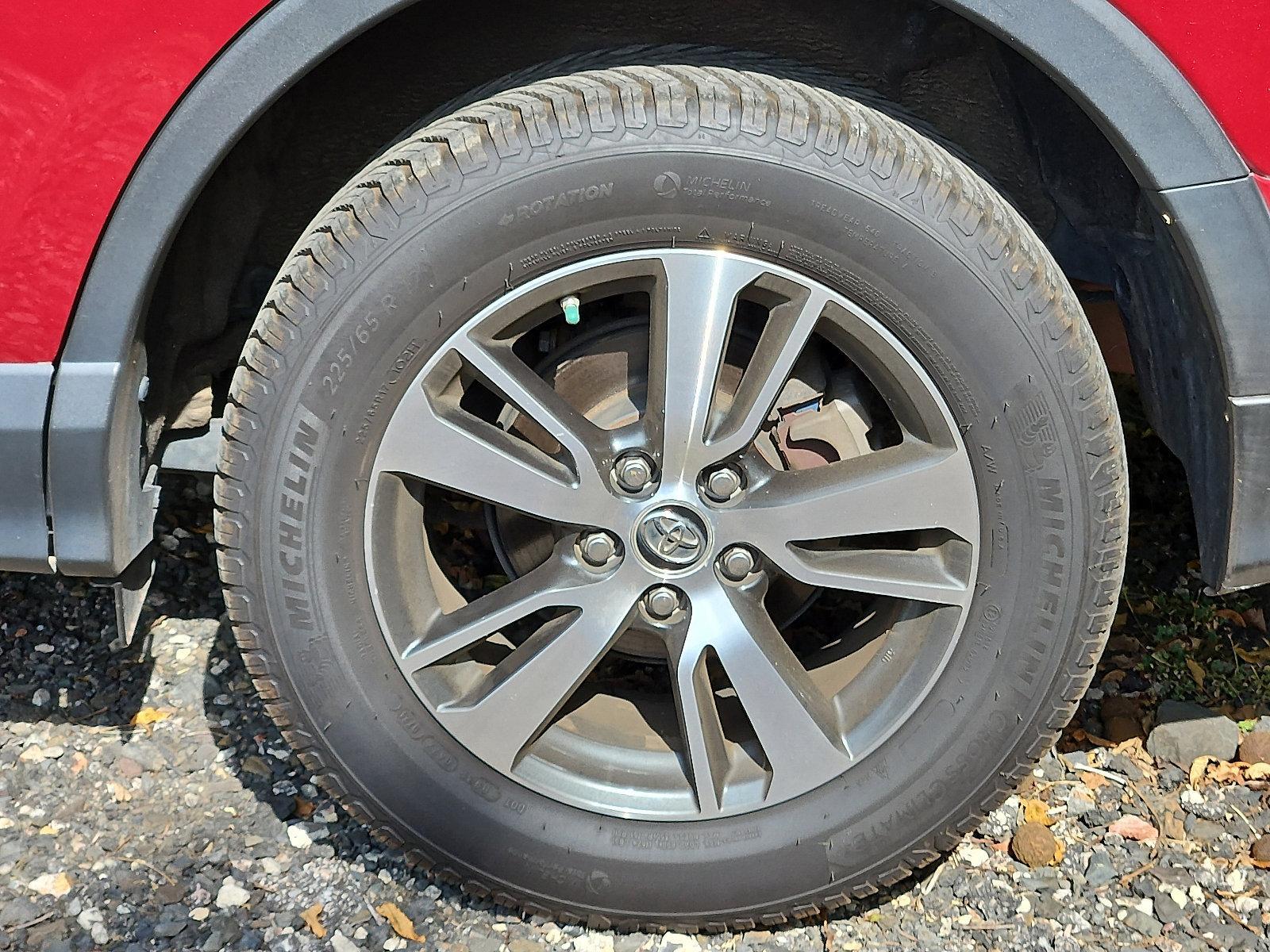 2018 Toyota RAV4 Vehicle Photo in Trevose, PA 19053