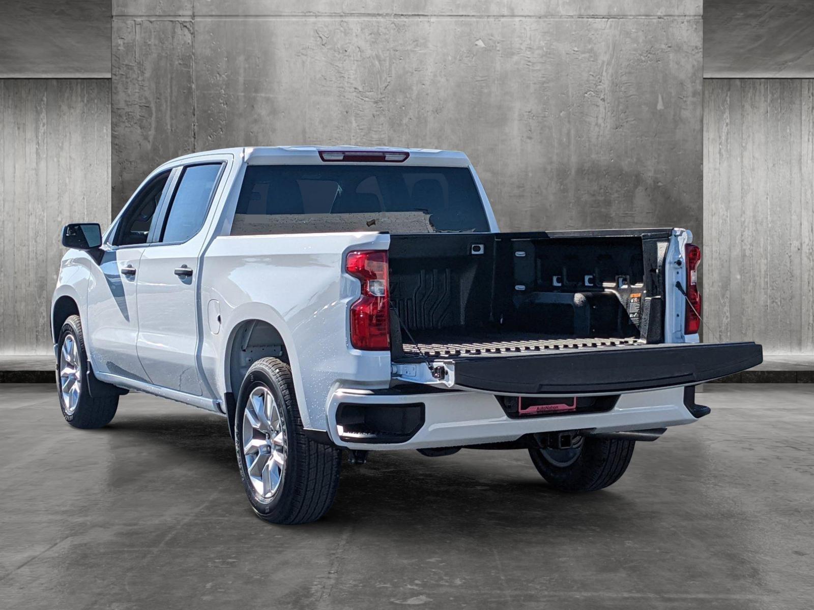 2024 Chevrolet Silverado 1500 Vehicle Photo in VALENCIA, CA 91355-1705