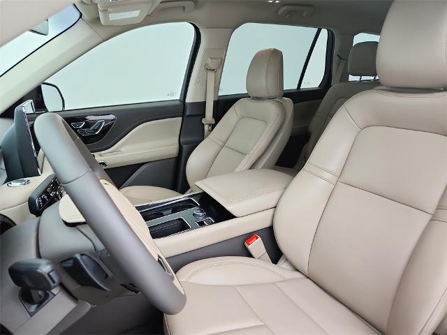 2023 Lincoln Aviator Vehicle Photo in Grapevine, TX 76051