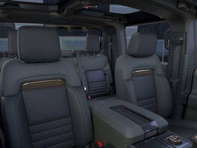2024 GMC HUMMER EV Pickup Vehicle Photo in DANBURY, CT 06810-5034