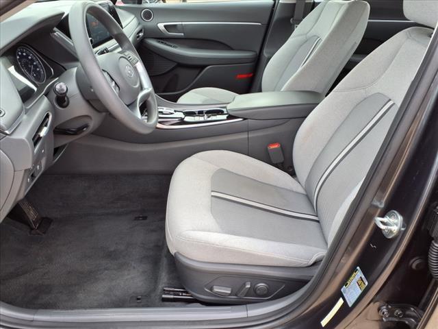 2021 Hyundai SONATA Vehicle Photo in Peoria, IL 61615