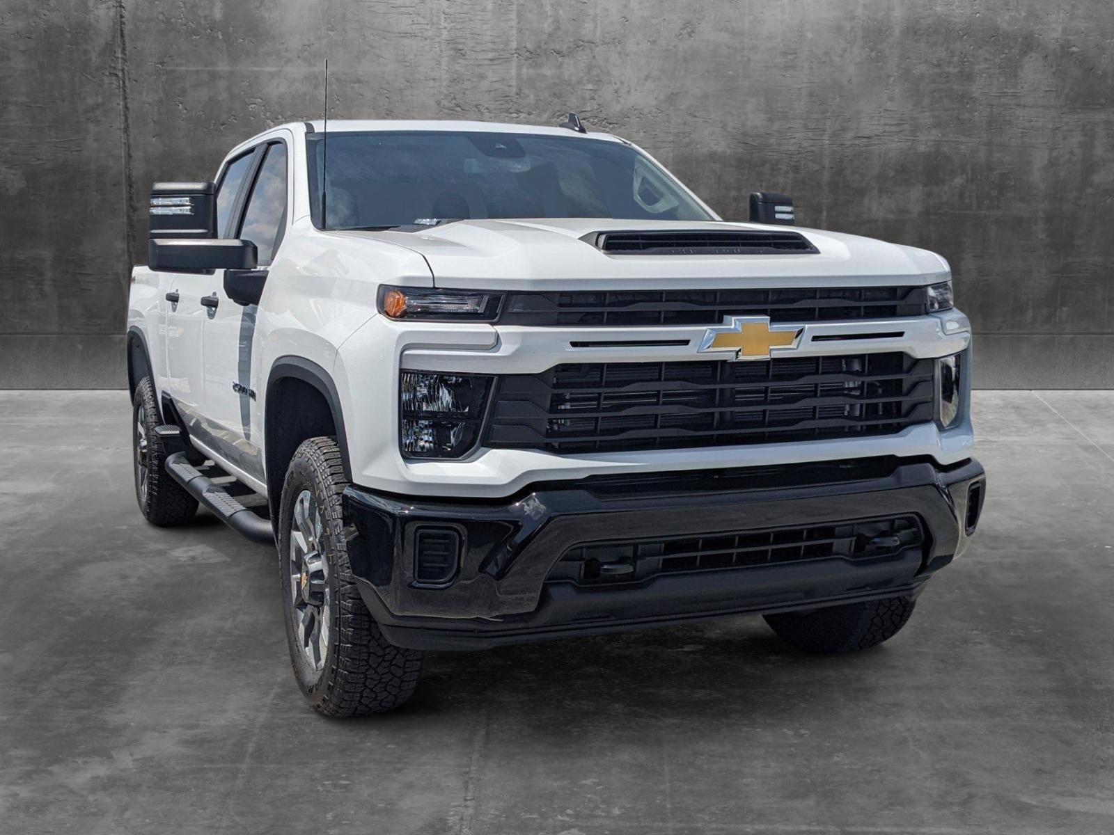 2024 Chevrolet Silverado 2500 HD Vehicle Photo in MIAMI, FL 33172-3015