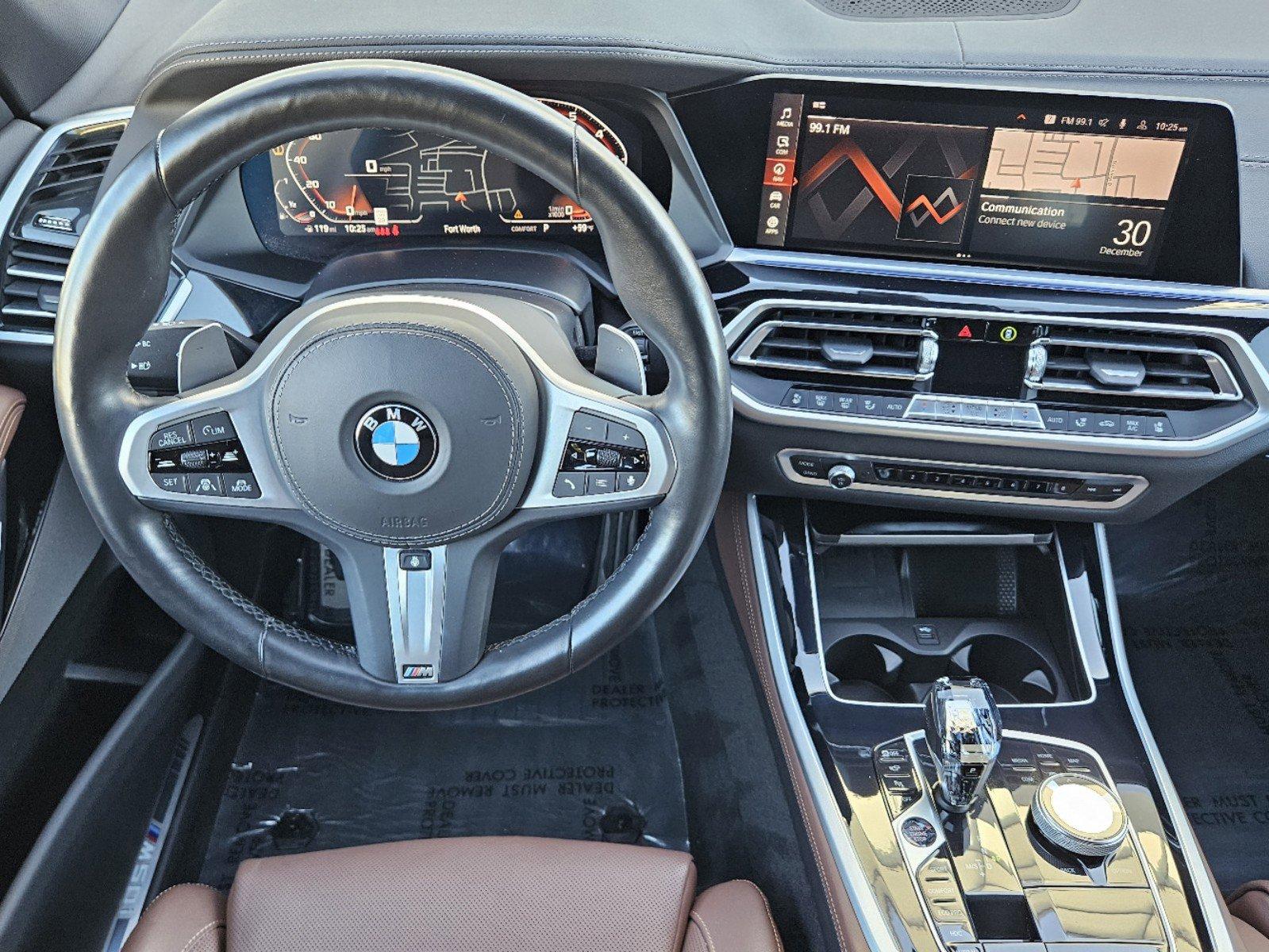 2022 BMW X5 M50i Vehicle Photo in FORT WORTH, TX 76132