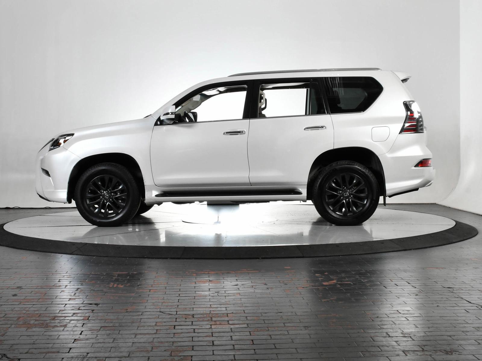 2023 Lexus GX 460 Vehicle Photo in DALLAS, TX 75235