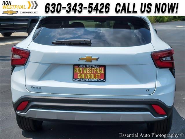 2025 Chevrolet Trax Vehicle Photo in AURORA, IL 60503-9326