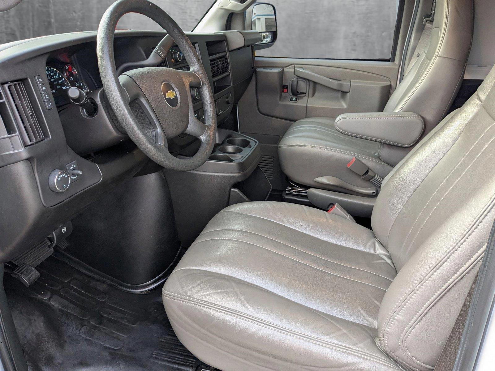 2022 Chevrolet Express Cargo 2500 Vehicle Photo in PEMBROKE PINES, FL 33024-6534