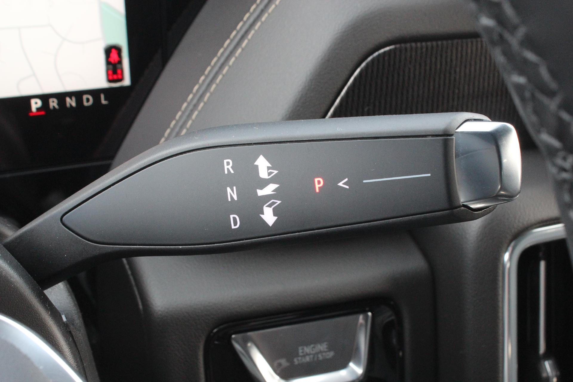 2025 GMC Yukon XL Vehicle Photo in AURORA, CO 80012-4011