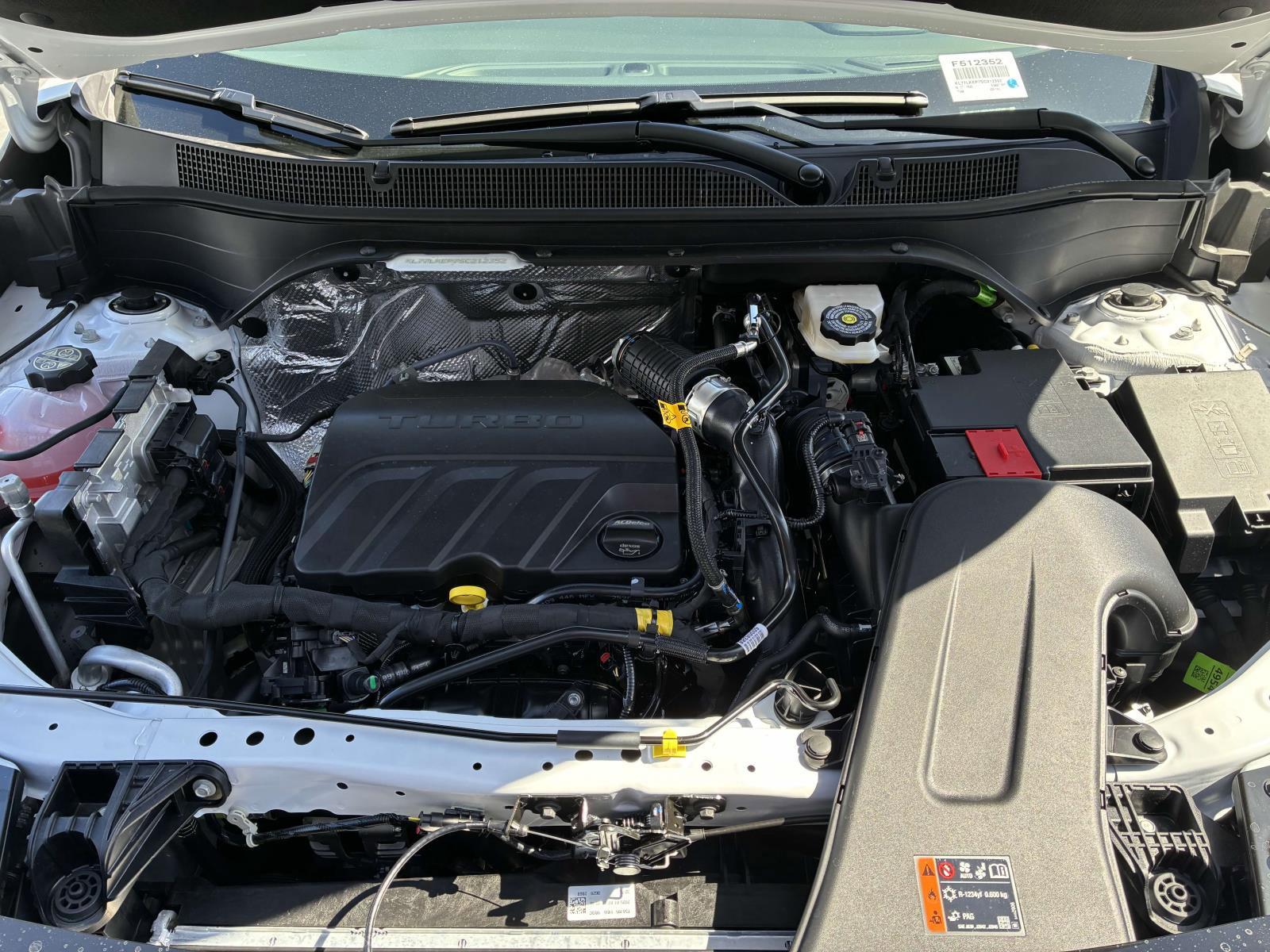 2025 Chevrolet Trax Vehicle Photo in LOS ANGELES, CA 90007-3794