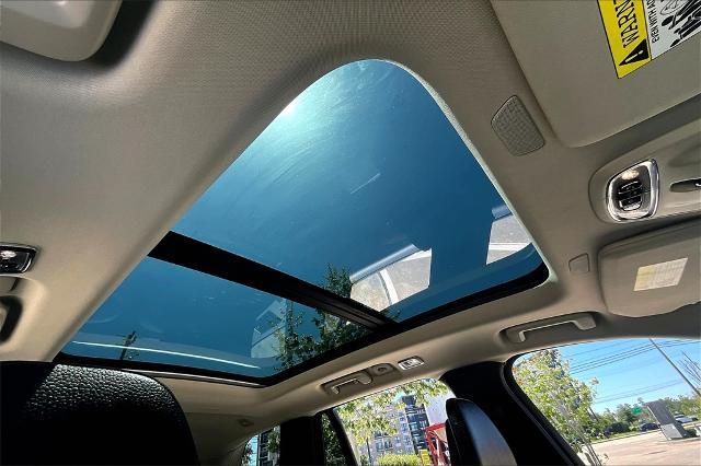 2022 Volvo XC90 Vehicle Photo in Houston, TX 77007