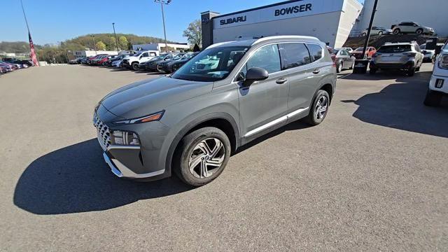 2022 Hyundai SANTA FE Vehicle Photo in Pleasant Hills, PA 15236
