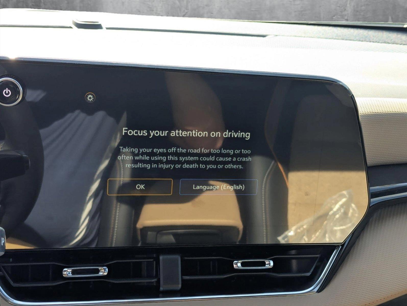 2025 Chevrolet Equinox Vehicle Photo in GREENACRES, FL 33463-3207