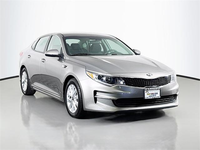 2017 Kia Optima Vehicle Photo in Puyallup, WA 98371