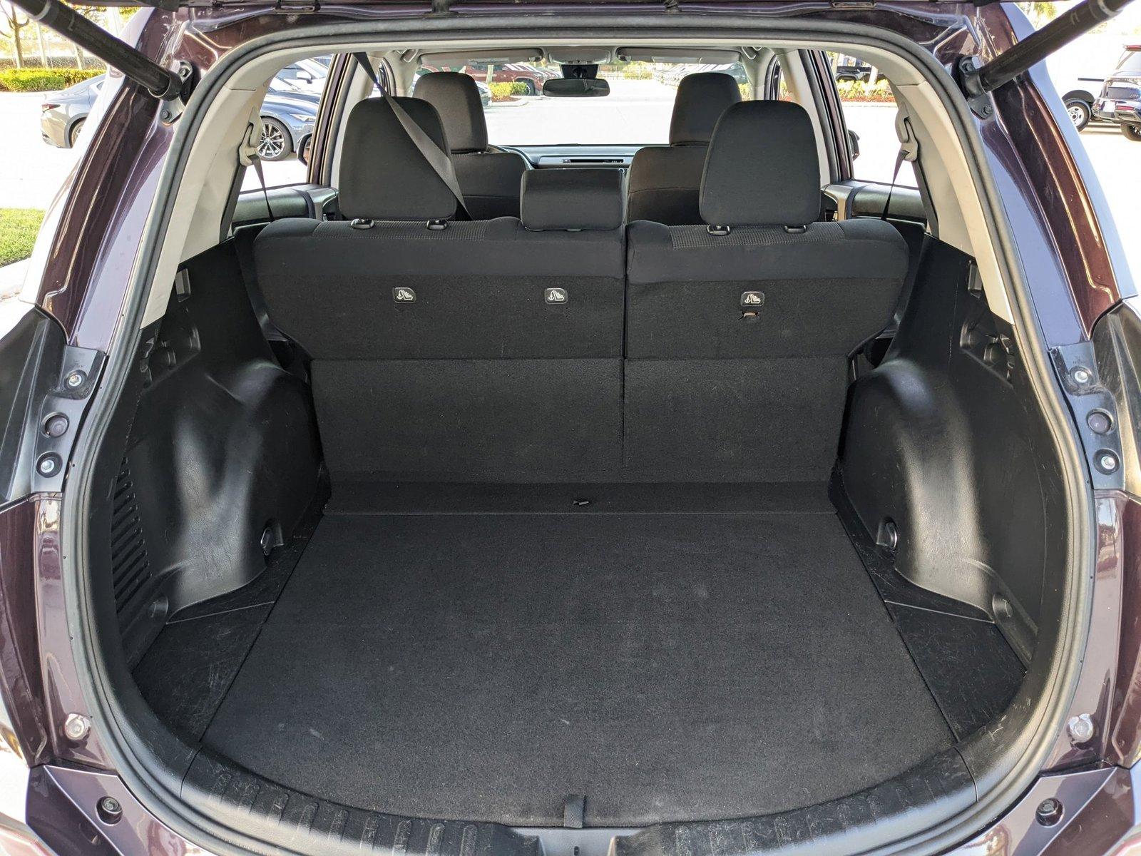 2017 Toyota RAV4 Vehicle Photo in Davie, FL 33331