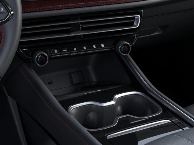 2025 Chevrolet Traverse Vehicle Photo in VALENCIA, CA 91355-1705