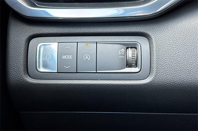 2025 GMC Acadia Vehicle Photo in ELK GROVE, CA 95757-8703