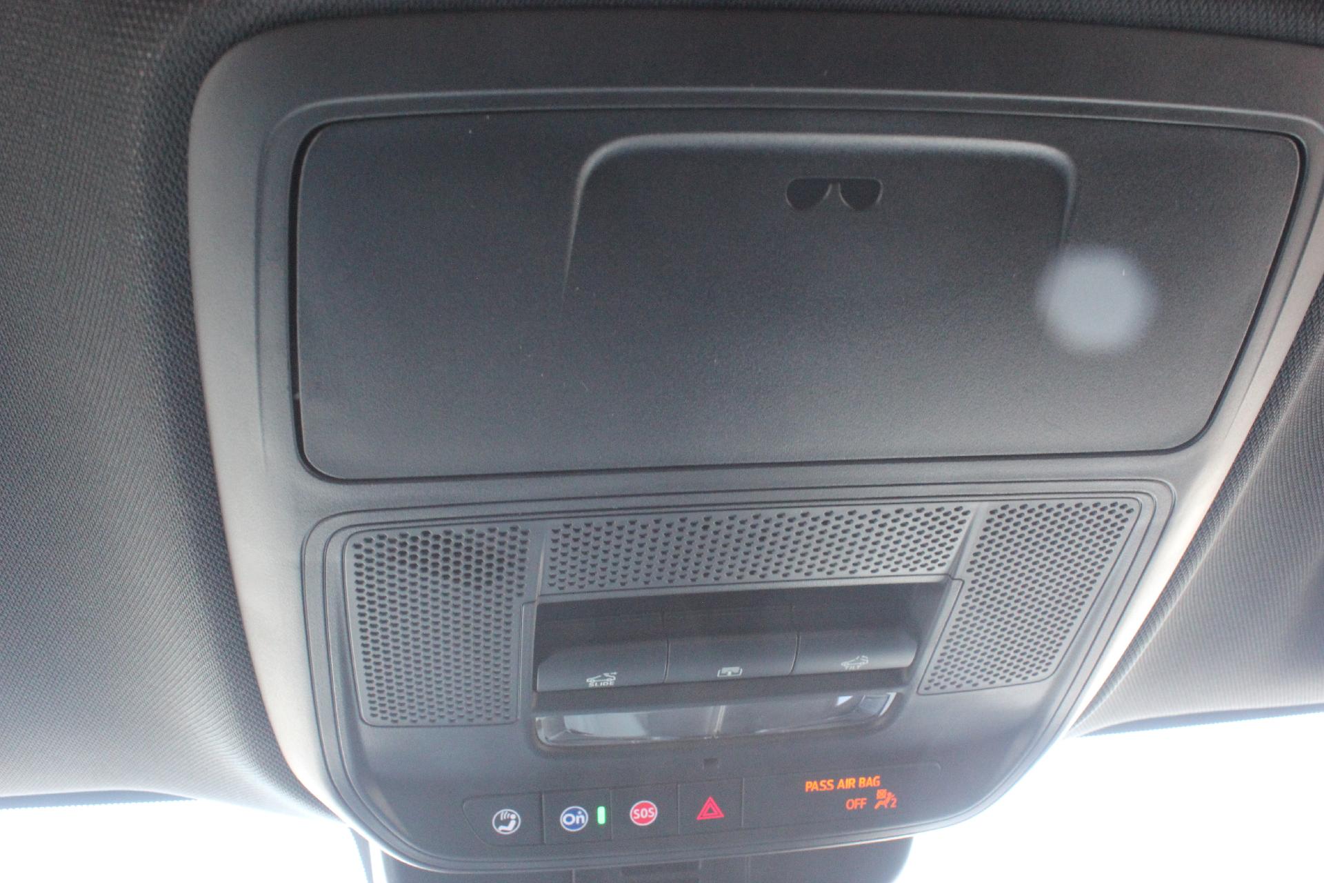 2025 GMC Acadia Vehicle Photo in AURORA, CO 80012-4011