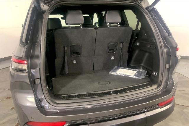 2024 Jeep Grand Cherokee L Vehicle Photo in Kansas City, MO 64114