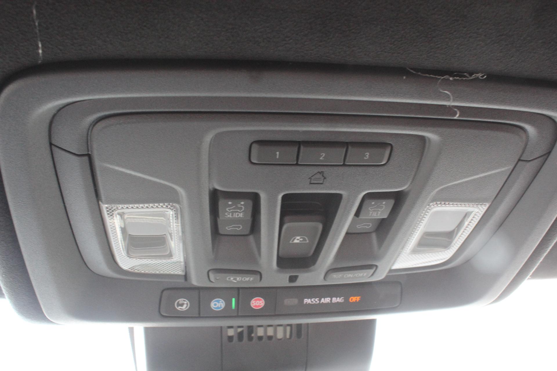 2025 GMC Sierra 1500 Vehicle Photo in AURORA, CO 80012-4011