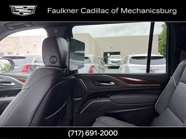 2023 Cadillac Escalade ESV Vehicle Photo in MECHANICSBURG, PA 17050-1707