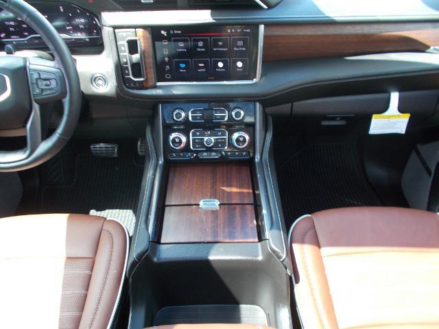 2023 GMC Yukon Vehicle Photo in LOWELL, MA 01852-4336