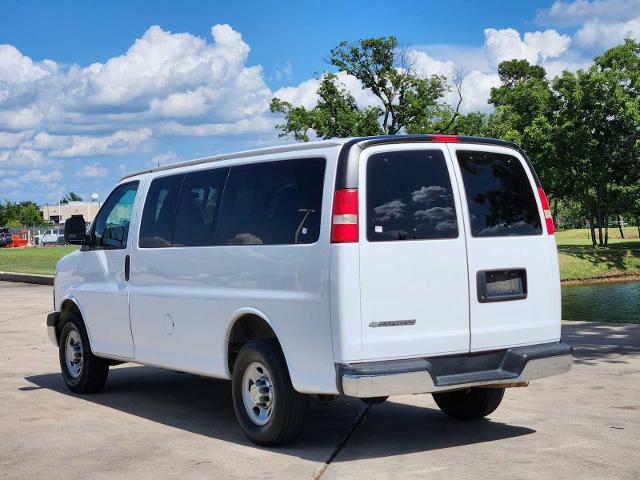 2015 Chevrolet Express Passenger Vehicle Photo in DENTON, TX 76210-9321