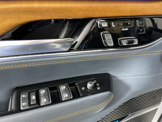2022 Jeep Grand Wagoneer Vehicle Photo in GILBERT, AZ 85297-0402