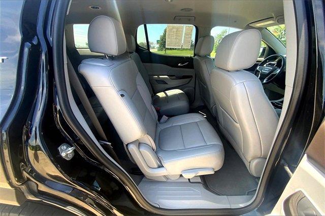 2023 GMC Acadia Vehicle Photo in TOPEKA, KS 66609-0000
