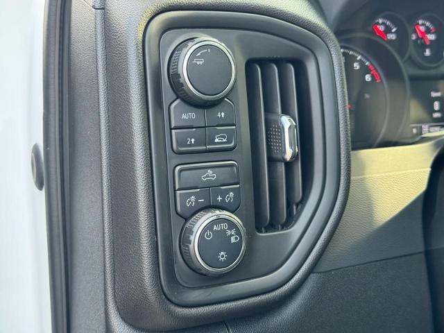 2024 Chevrolet Silverado 1500 Vehicle Photo in COLUMBIA, MO 65203-3903