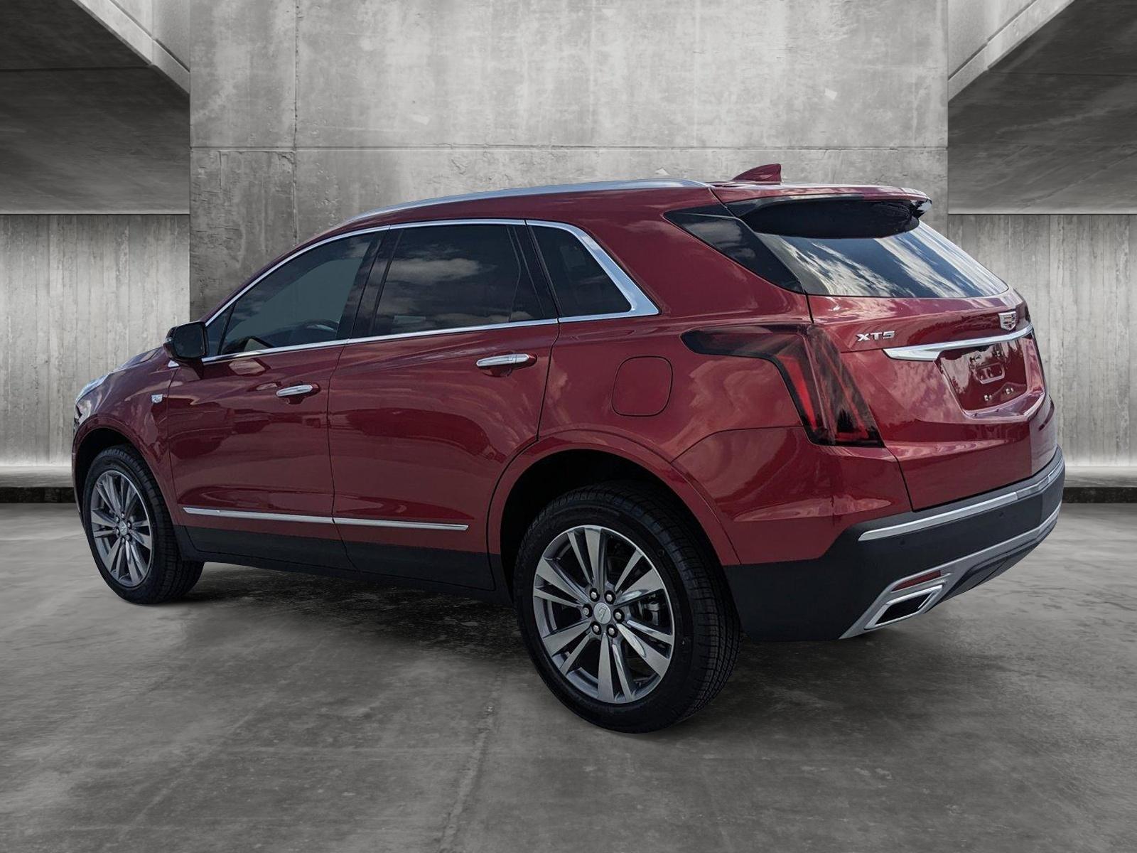 2024 Cadillac XT5 Vehicle Photo in WEST PALM BEACH, FL 33407-3296