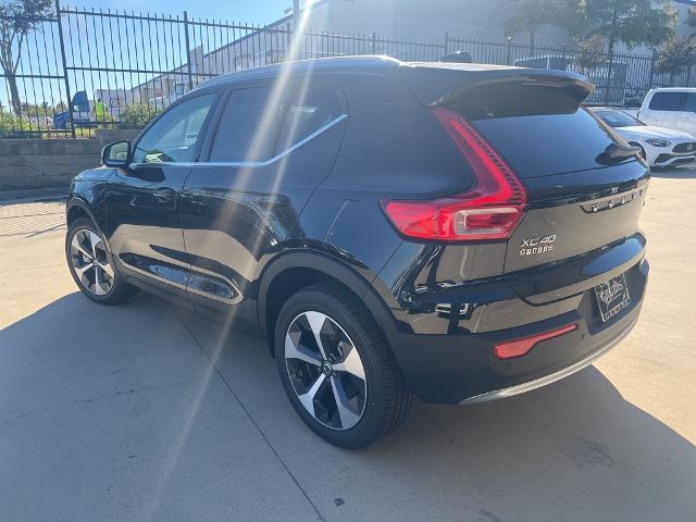 2025 Volvo XC40 Vehicle Photo in Grapevine, TX 76051