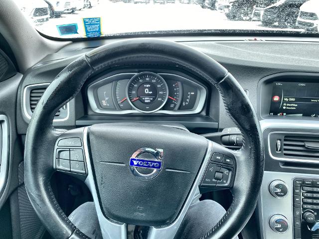 2017 Volvo S60 Vehicle Photo in WILLIAMSVILLE, NY 14221-2883