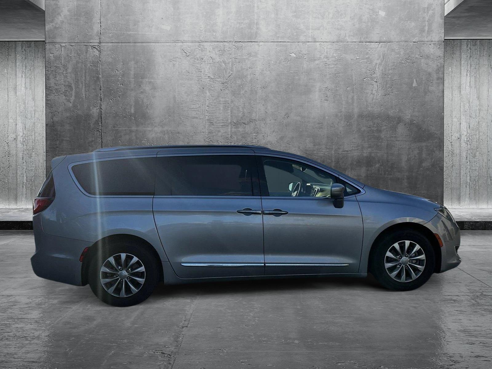 2018 Chrysler Pacifica Vehicle Photo in Hollywood, FL 33021