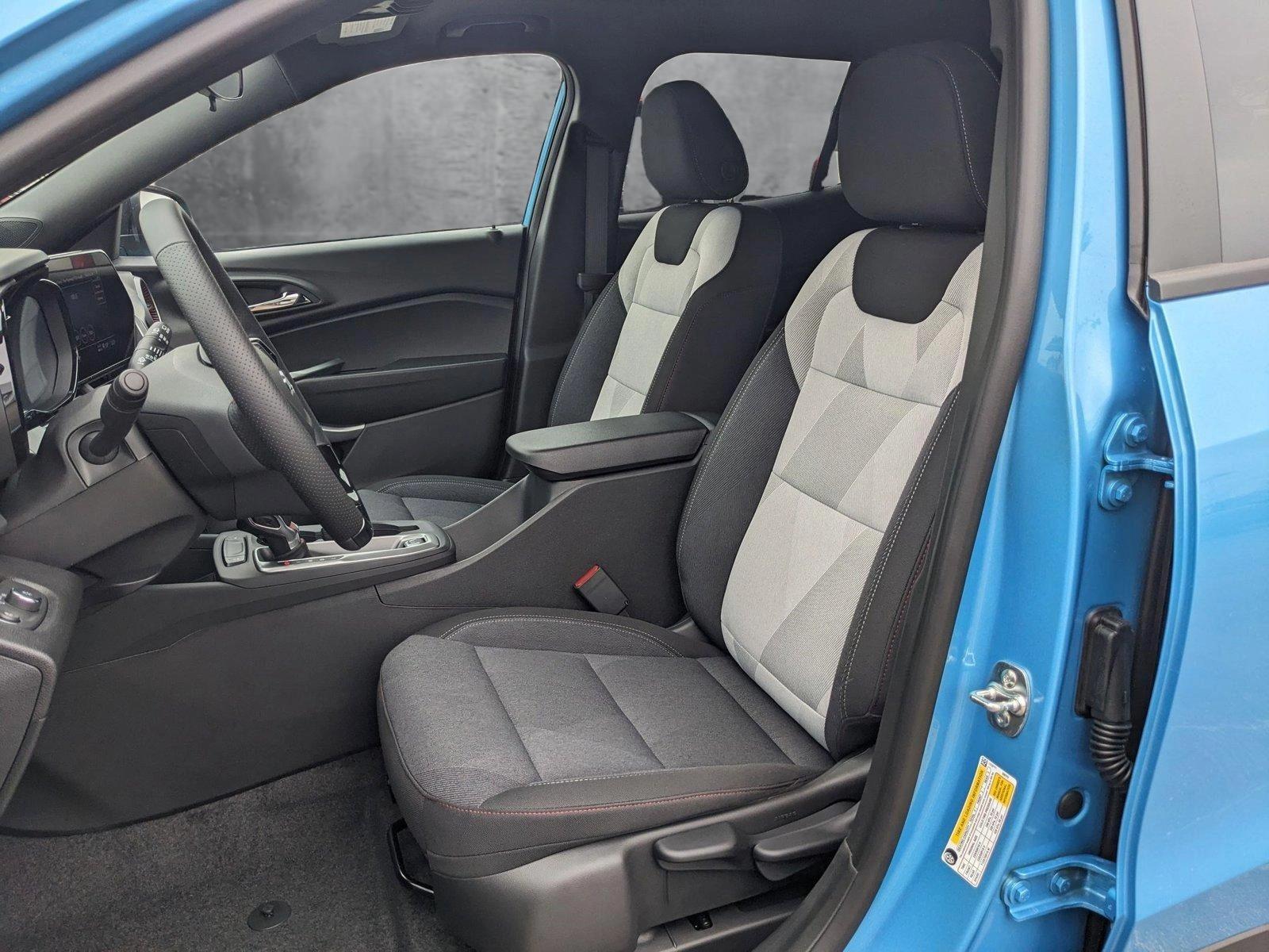 2025 Chevrolet Trax Vehicle Photo in HOUSTON, TX 77034-5009