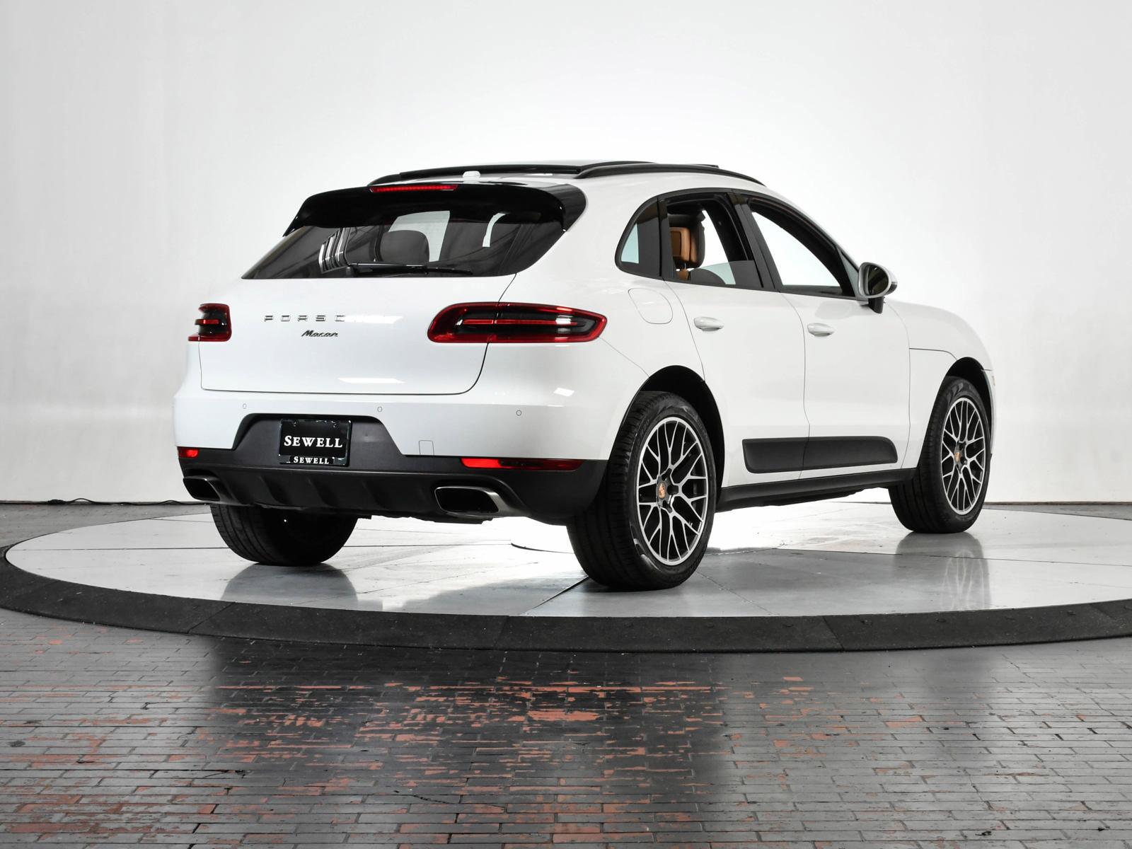 2017 Porsche Macan Vehicle Photo in DALLAS, TX 75235