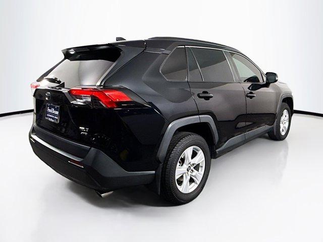 2019 Toyota RAV4 Vehicle Photo in Flemington, NJ 08822