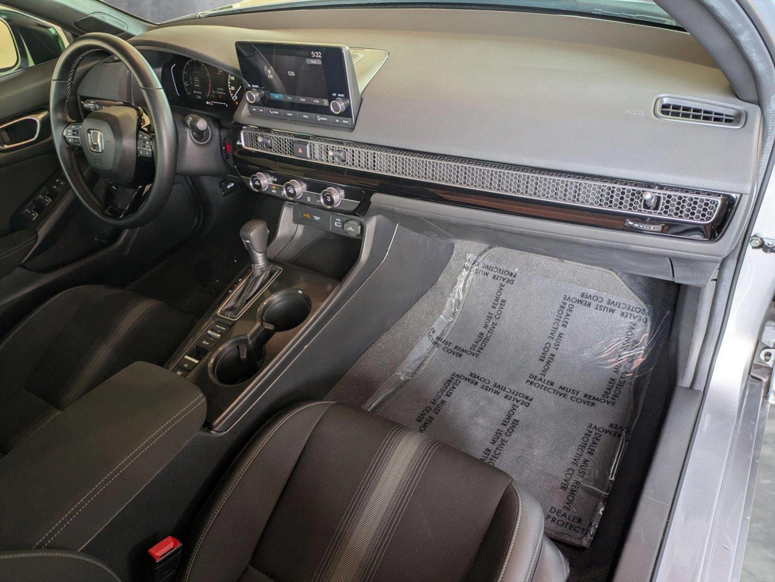 2024 Honda Civic Sedan Vehicle Photo in Valencia, CA 91355-1794
